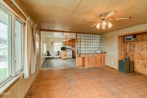 1204 Sunset Dr, Mandan, ND 58554 photo 14