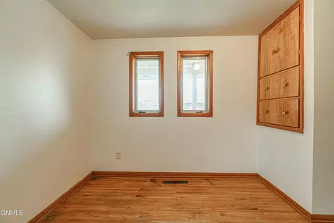 1204 Sunset Dr, Mandan, ND 58554 photo 22