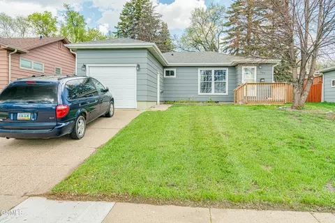 502 Mason Ave, Bismarck, ND 58501 photo 6