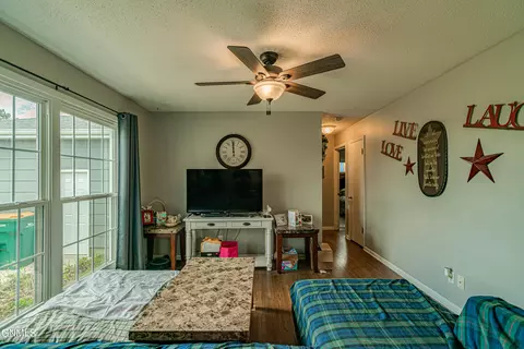 502 Mason Ave, Bismarck, ND 58501 photo 12