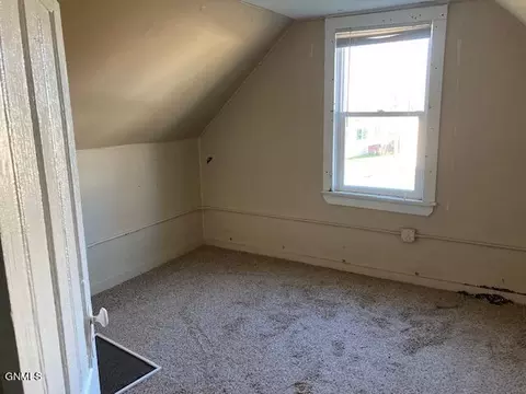 1008 North Ave, Hebron, ND 58638 photo 12