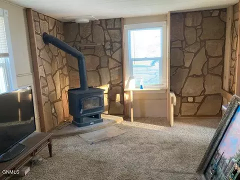 1008 North Ave, Hebron, ND 58638 photo 2
