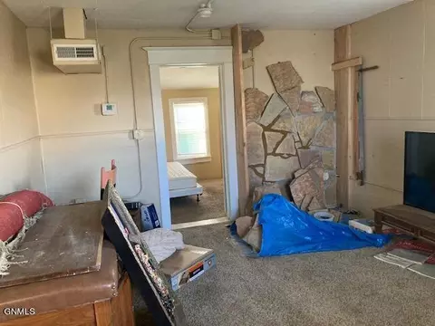 1008 North Ave, Hebron, ND 58638 photo 3