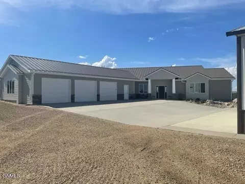 4141 14 B St NW, Garrison, ND 58540 photo 1