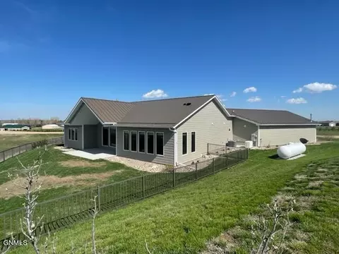4141 14 B St NW, Garrison, ND 58540 photo 24