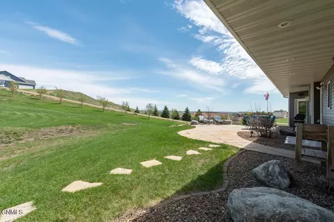 3008 Hillside Rd NW, Mandan, ND 58554 photo 44