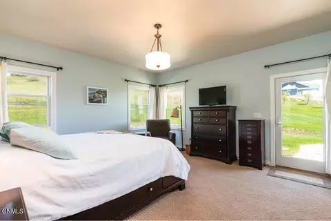 3008 Hillside Rd NW, Mandan, ND 58554 photo 15