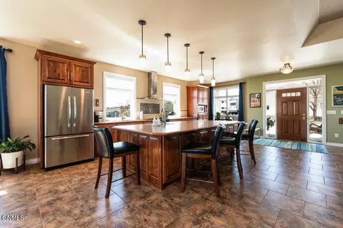 3008 Hillside Rd NW, Mandan, ND 58554 photo 6