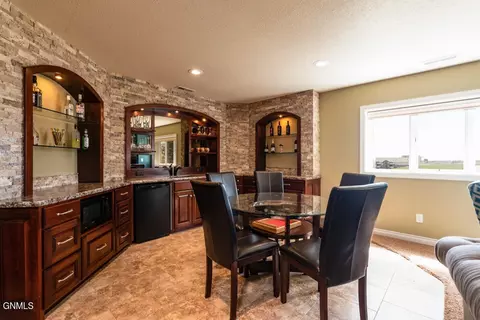 3008 Hillside Rd NW, Mandan, ND 58554 photo 29