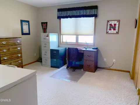 3803 Normandy St, Bismarck, ND 58503 photo 21