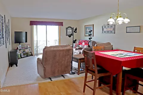 3803 Normandy St, Bismarck, ND 58503 photo 47