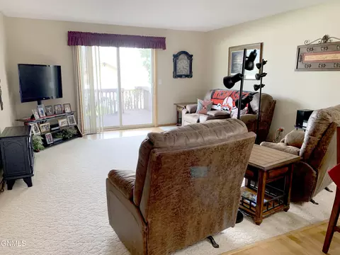 3803 Normandy St, Bismarck, ND 58503 photo 12