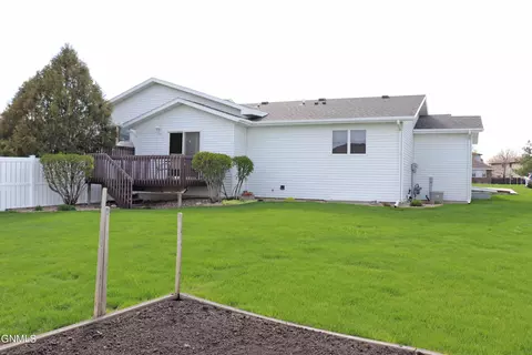 3803 Normandy St, Bismarck, ND 58503 photo 51