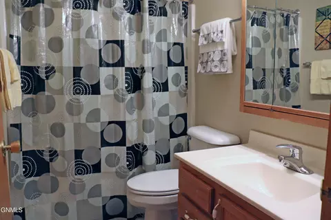 3803 Normandy St, Bismarck, ND 58503 photo 24