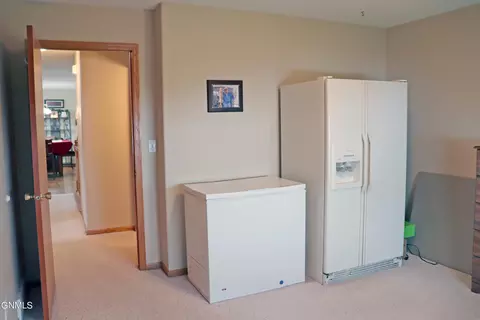 3803 Normandy St, Bismarck, ND 58503 photo 22