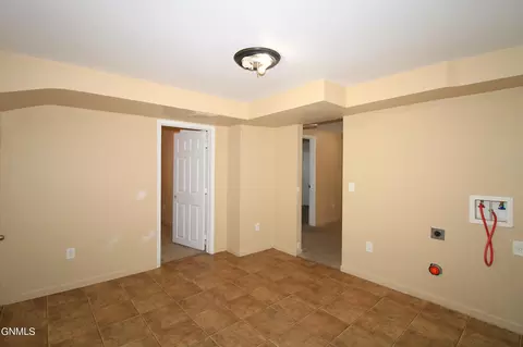 616 Central Ave, Minot, ND 58701 photo 41