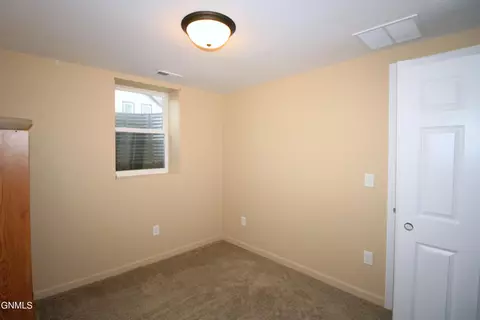 616 Central Ave, Minot, ND 58701 photo 43