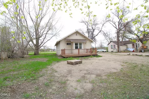 616 Central Ave, Minot, ND 58701 photo 8
