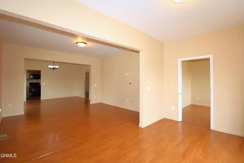 616 Central Ave, Minot, ND 58701 photo 13