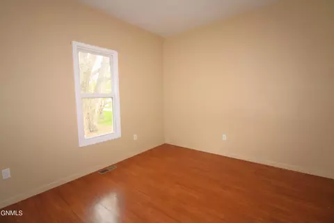 616 Central Ave, Minot, ND 58701 photo 25