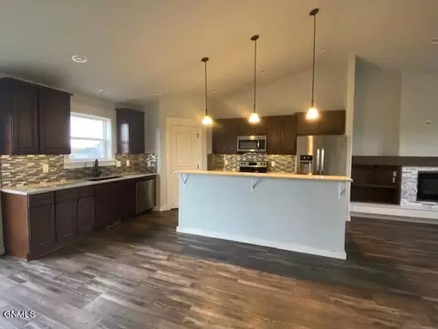 13336 River Meadow St, Williston, ND 58801 photo 10