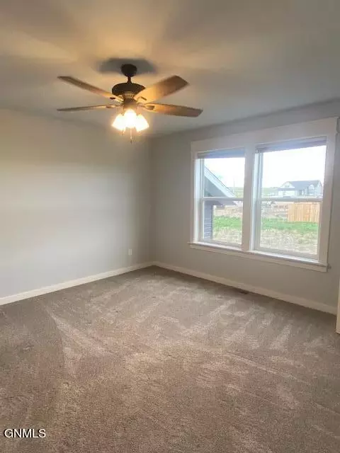 13336 River Meadow St, Williston, ND 58801 photo 28
