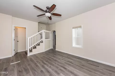 6 3rd St SE, Dickinson, ND 58601 photo 9