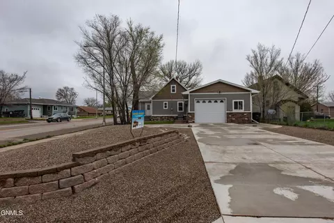 6 3rd St SE, Dickinson, ND 58601 photo 41