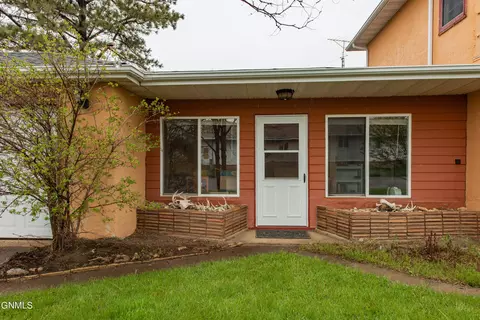 510 3rd St, Mott, ND 58646 photo 5