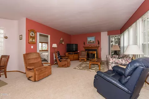 510 3rd St, Mott, ND 58646 photo 8