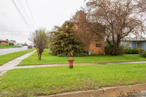 510 3rd St, Mott, ND 58646 photo 4