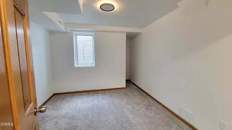 1709 Monte Dr, Mandan, ND 58554 photo 23