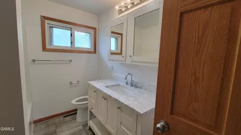 1709 Monte Dr, Mandan, ND 58554 photo 15