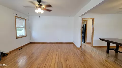 1709 Monte Dr, Mandan, ND 58554 photo 4