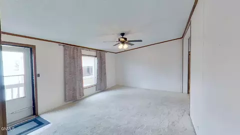 4600 Camden Loop, Bismarck, ND 58503 photo 9