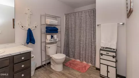 212 Irvine Loop, Bismarck, ND 58504 photo 26