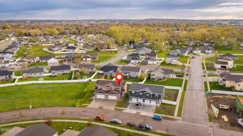 212 Irvine Loop, Bismarck, ND 58504 photo 34