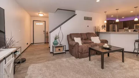 212 Irvine Loop, Bismarck, ND 58504 photo 5