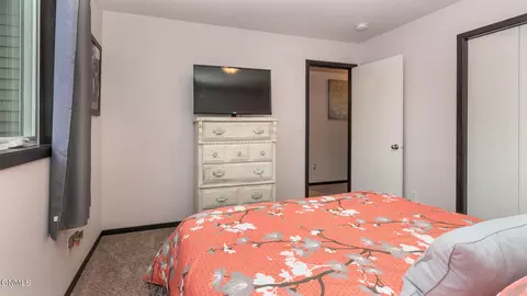 212 Irvine Loop, Bismarck, ND 58504 photo 29