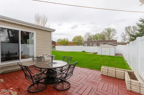 334 Easy St, Bismarck, ND 58504 photo 32