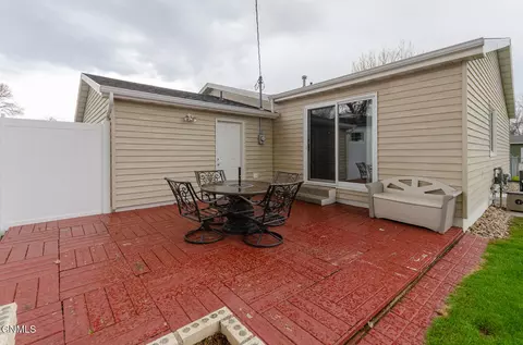 334 Easy St, Bismarck, ND 58504 photo 31