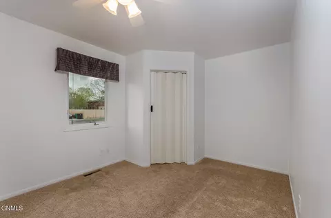 334 Easy St, Bismarck, ND 58504 photo 12