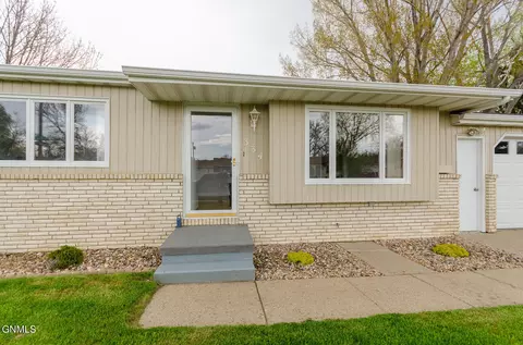 334 Easy St, Bismarck, ND 58504 photo 25