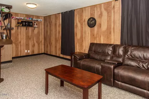 809 28th St, Bismarck, ND 58501 photo 21