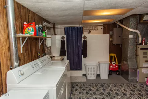 809 28th St, Bismarck, ND 58501 photo 26
