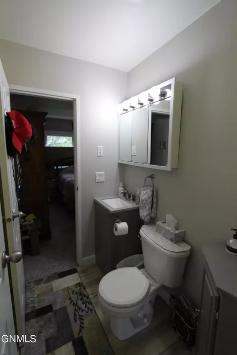 1715 Harmon Ave, Bismarck, ND 58501 photo 17