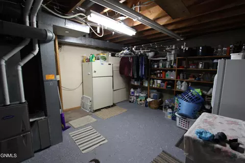 1715 Harmon Ave, Bismarck, ND 58501 photo 27