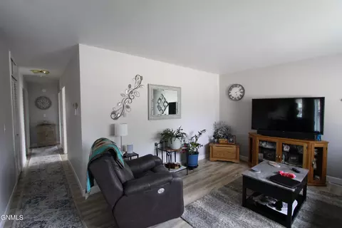 1715 Harmon Ave, Bismarck, ND 58501 photo 10
