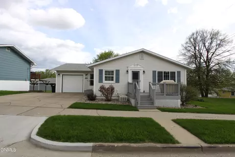 1715 Harmon Ave, Bismarck, ND 58501 photo 37