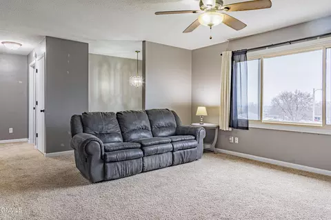 2145 Coulee Dr N, Mandan, ND 58554 photo 3